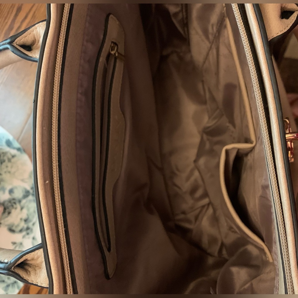 Large purse - Picture 5 of 6